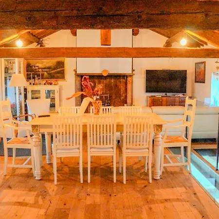 Nides מונסליצ'ה